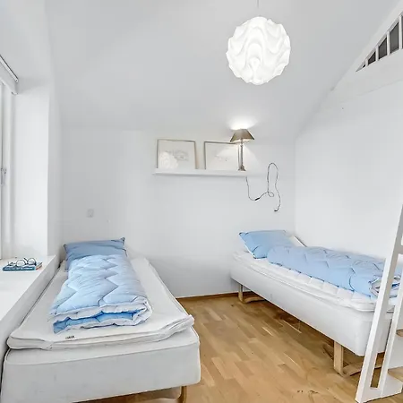 4 Bedroom In Holiday home *