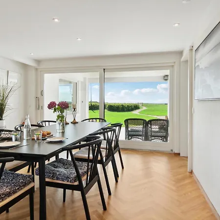 4 Bedroom In Holiday home