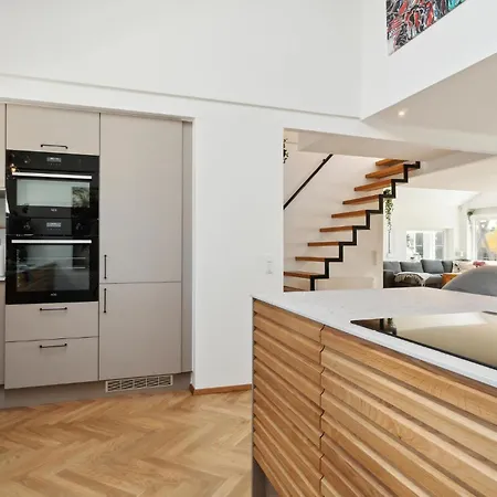 4 Bedroom In Holiday home